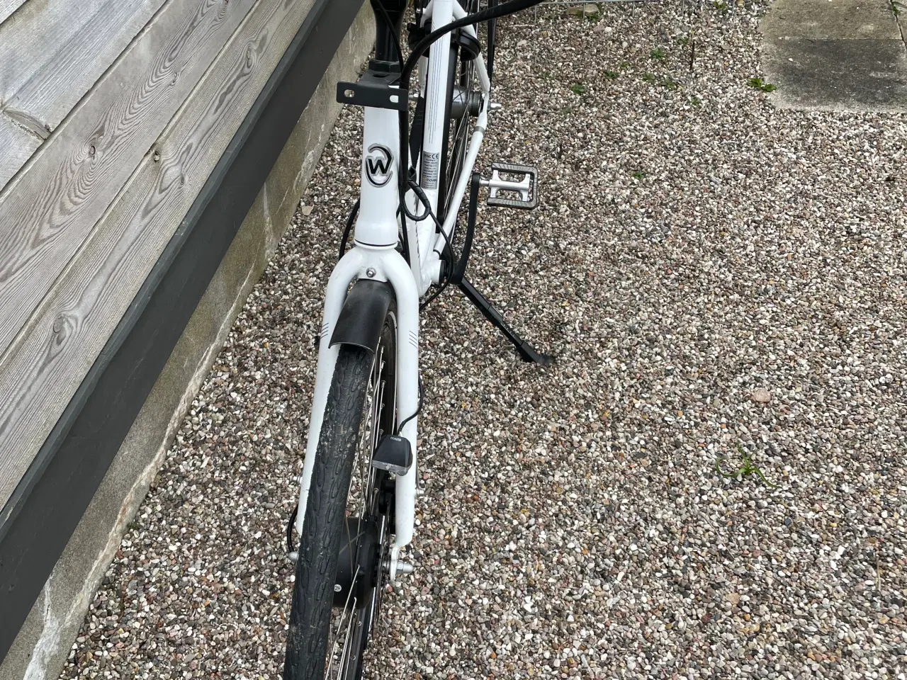 Billede 2 - Meget velholdt dame-elcykel