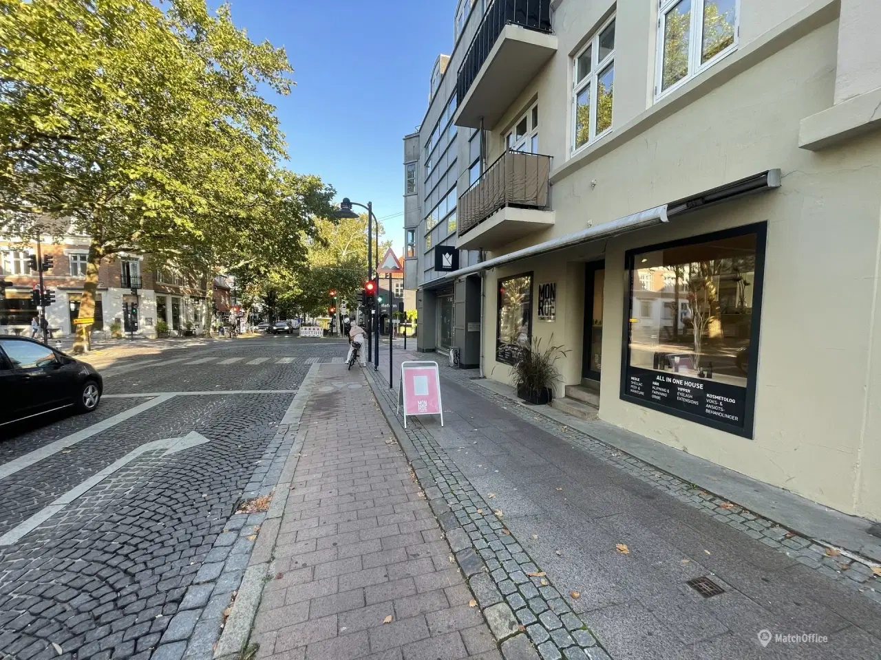 Billede 2 - Butik/klinik til afståelse på Lyngby Hovedgade 55A