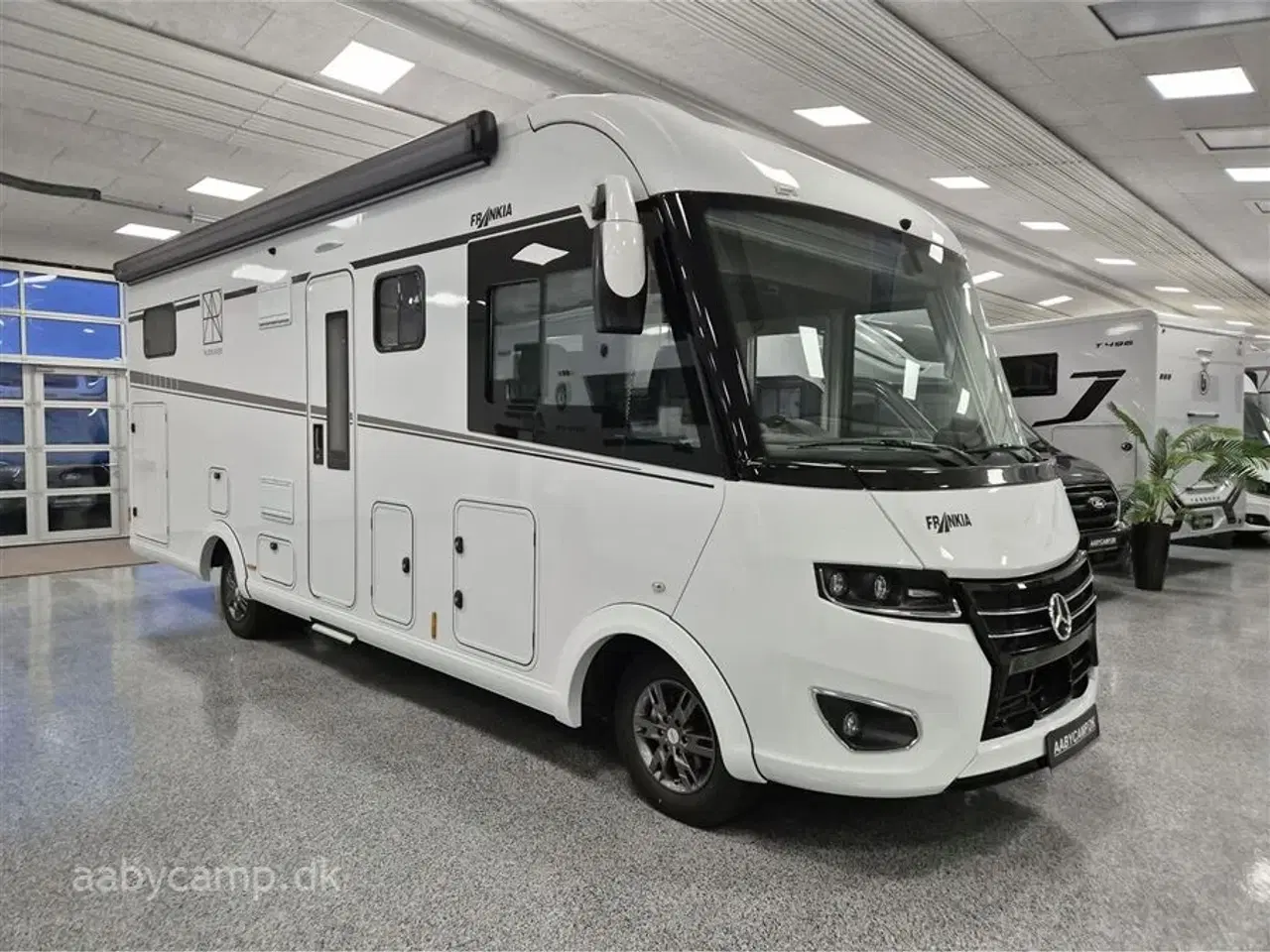 Billede 1 - 0 - Frankia Platin Pure I 7400 GD Edition   Top udstyret 5 Stjernet Camper på Mercedes