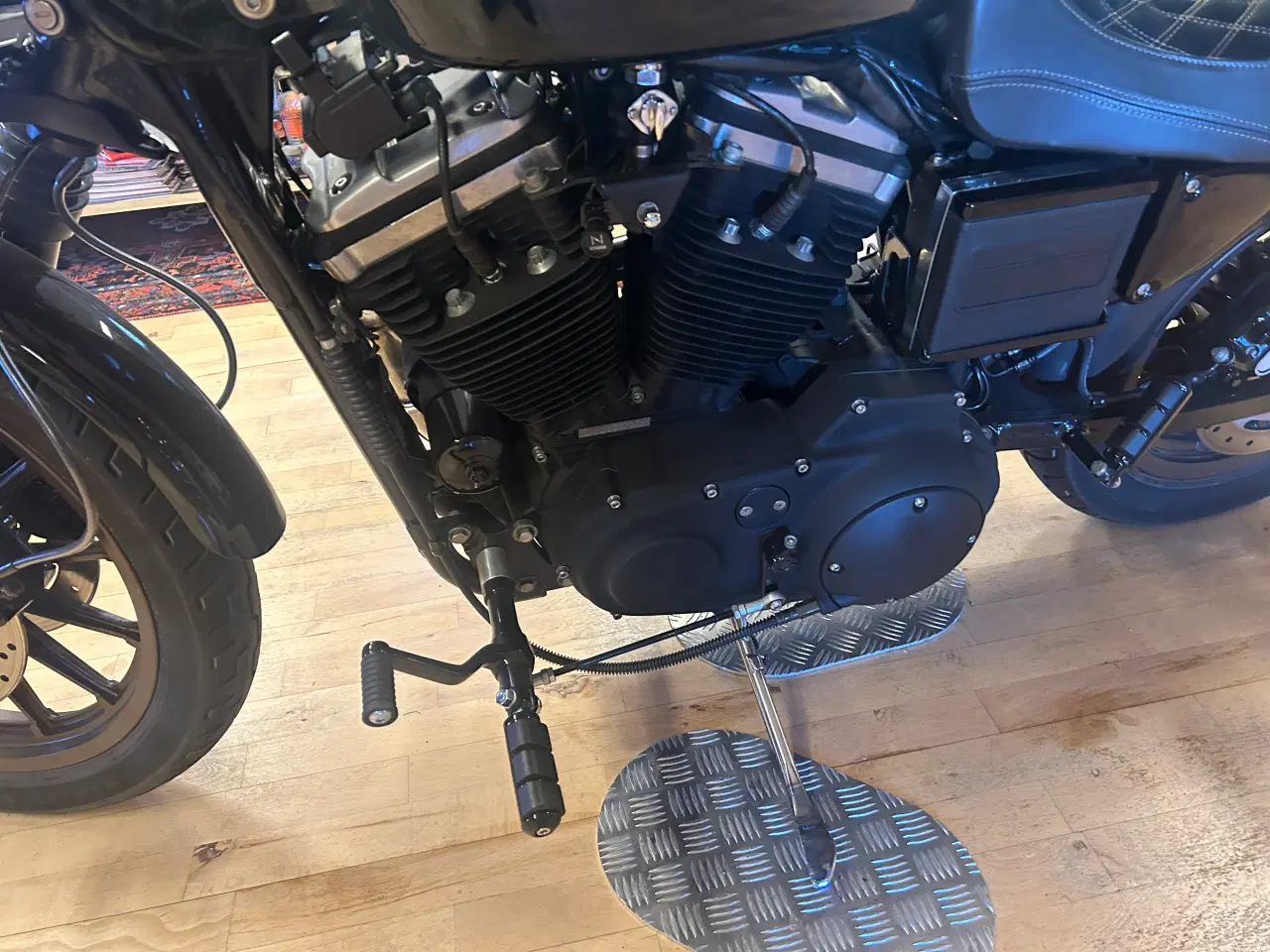 Billede 3 - Harley-Davidson XL 883 R årg 2002