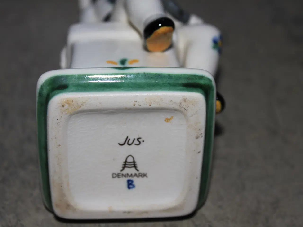 Billede 2 - Aluminia Børnehjælpsfigur Skorstensfejer 1953