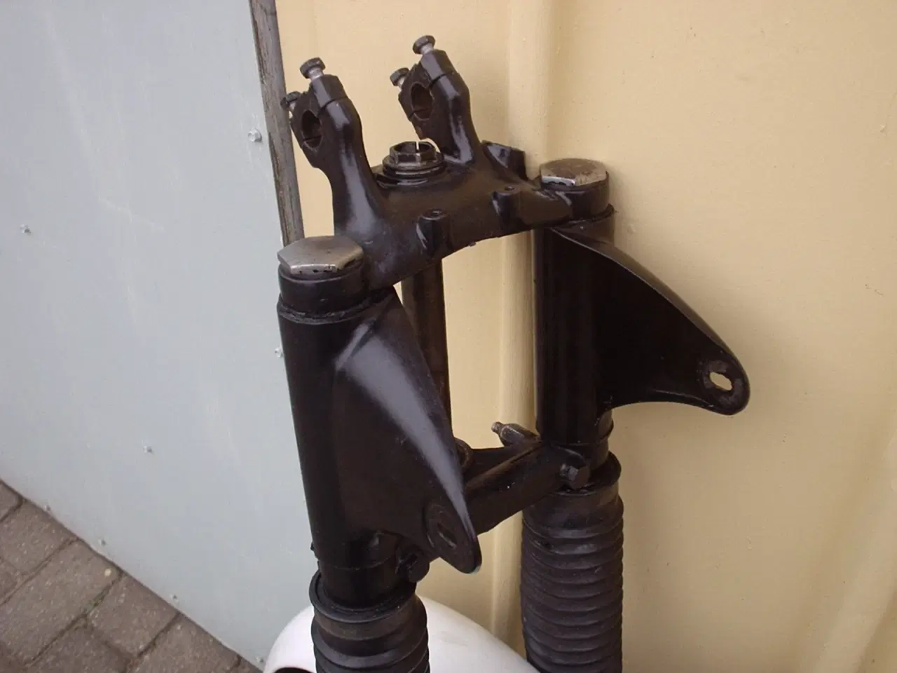 Billede 3 - Triumph Bonneville Forgaffel med hjul