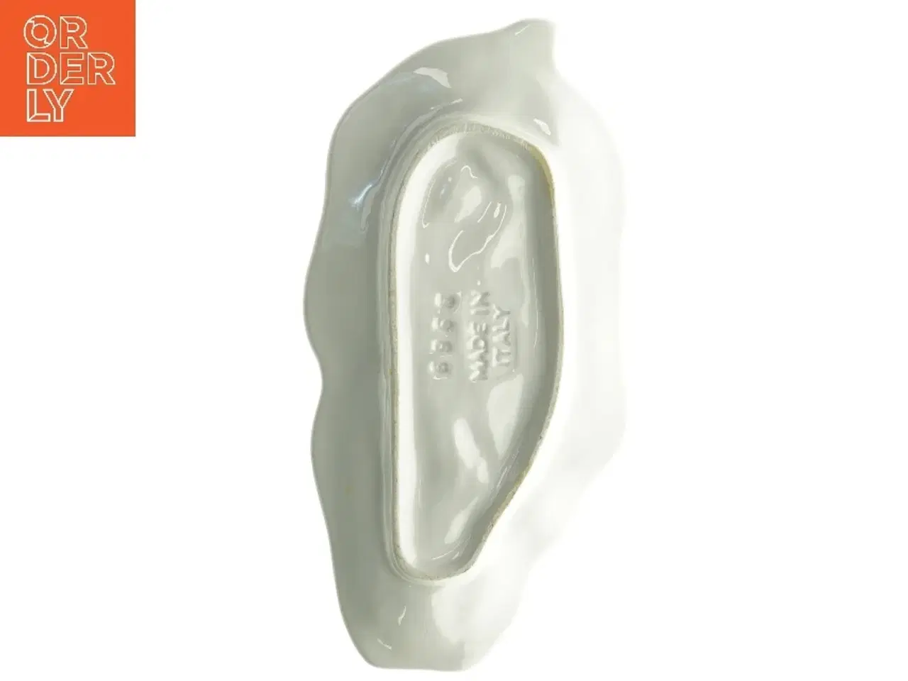 Billede 4 - Peberfrugtformet fad (str. 24 x 12 cm)