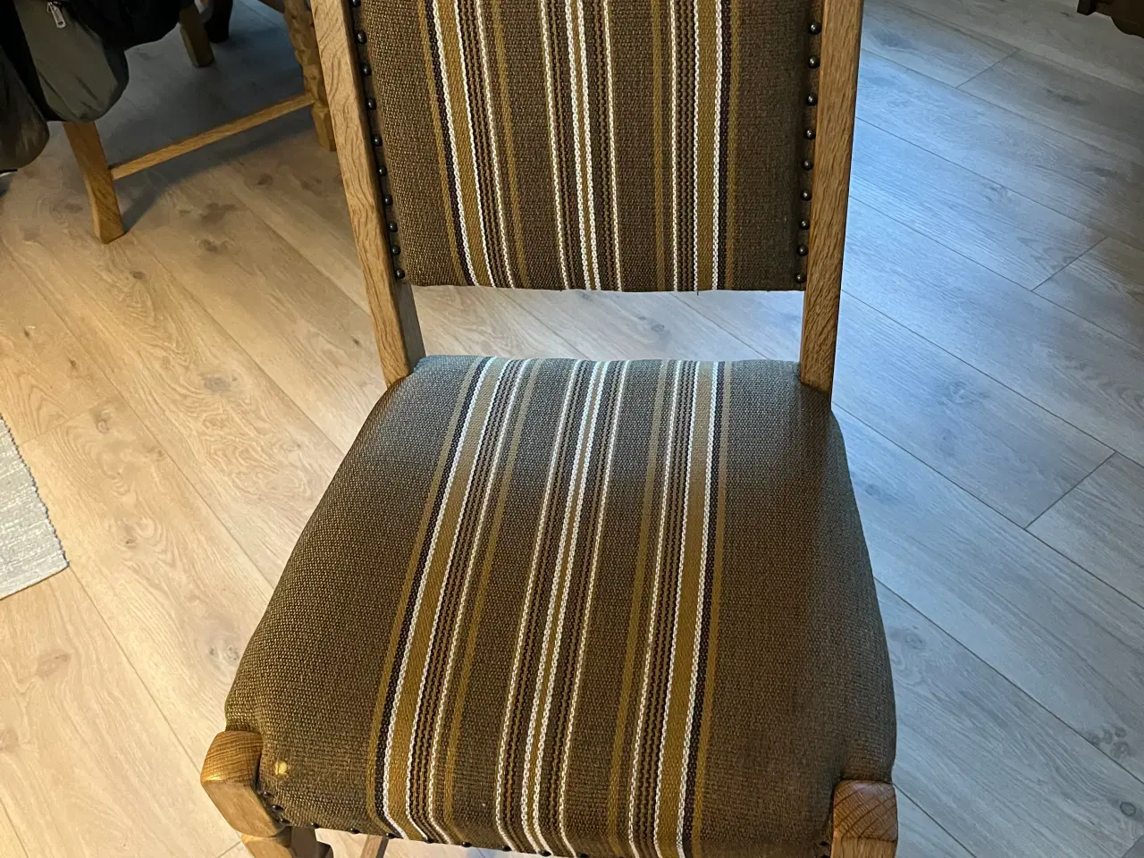 Billede 2 - 4 spisebordsstole til gratis afhentning 