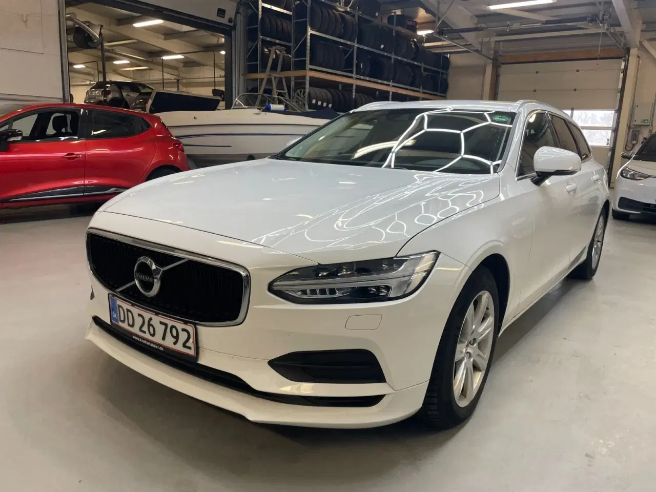 Billede 1 - Volvo V90 2,0 D4 190 Momentum aut. AWD
