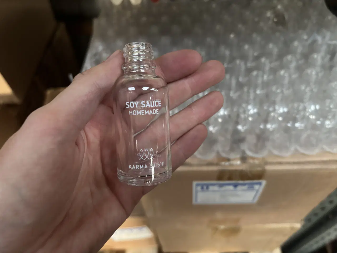 Billede 2 - 990 stk flasker uden låg - Pris: 500 kr for alle