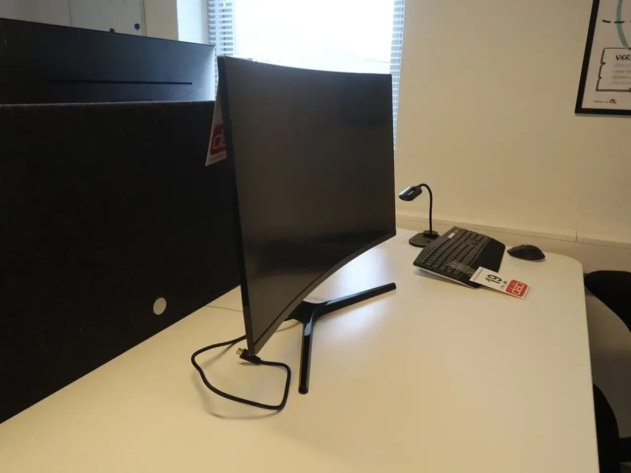 Billede 2 - Samsung C32R500FHR Curved 32" skærm