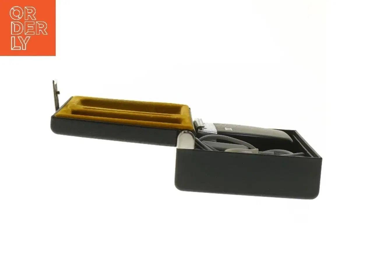 Billede 4 - Braun elektrisk barbermaskine i taske fra Braun (str. 10x6 cm)