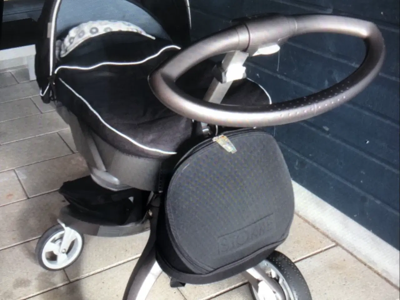 Billede 2 - Stokke Xplory Barnevogn/Klapvogn.Sort.