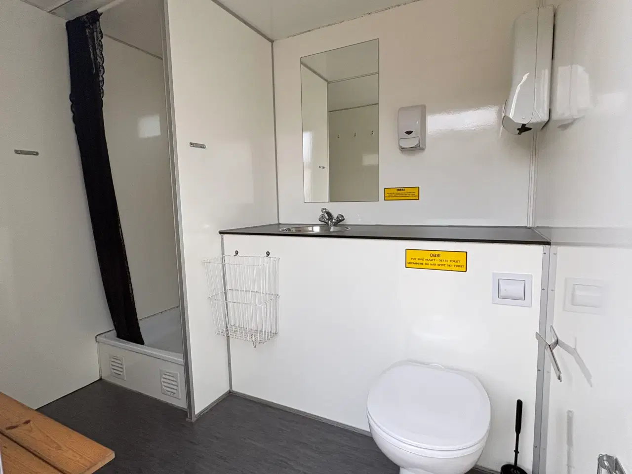 Billede 2 - Toiletvogn med bad