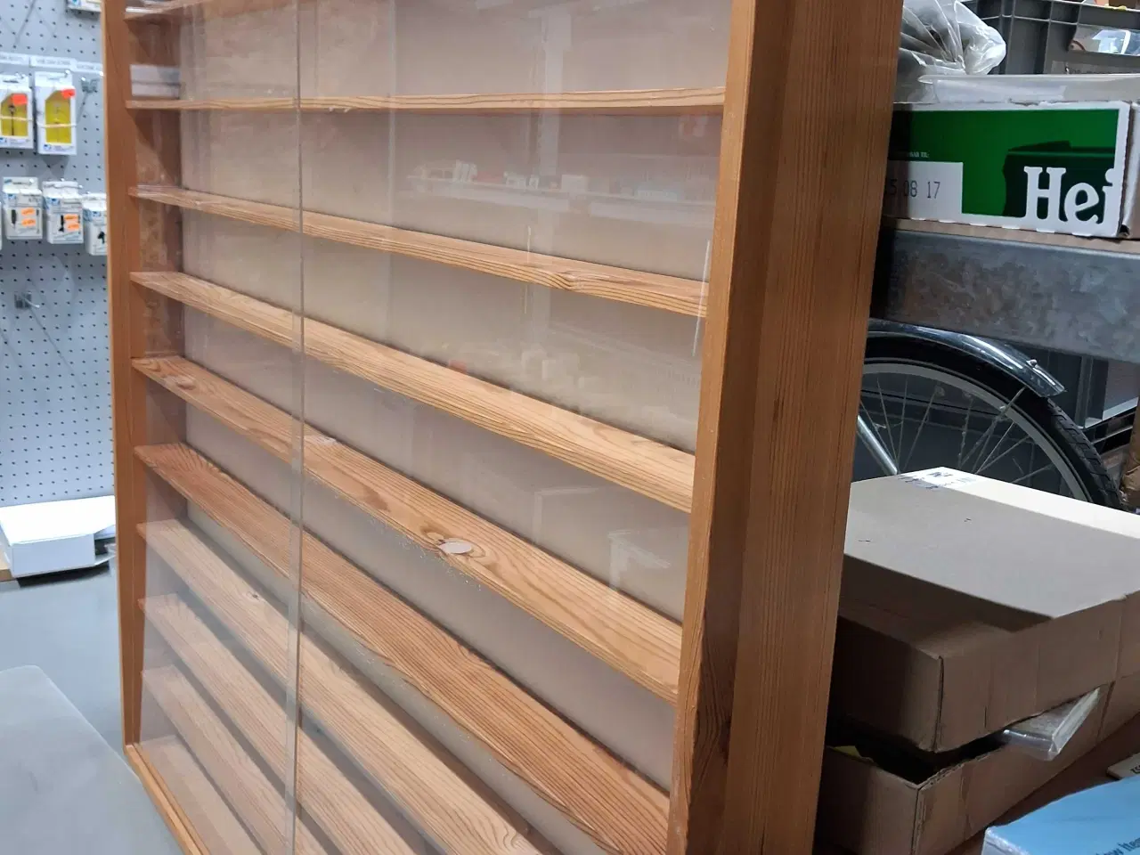 Billede 2 - Vitrineskab til modeltog, modelbiler eller lign sa