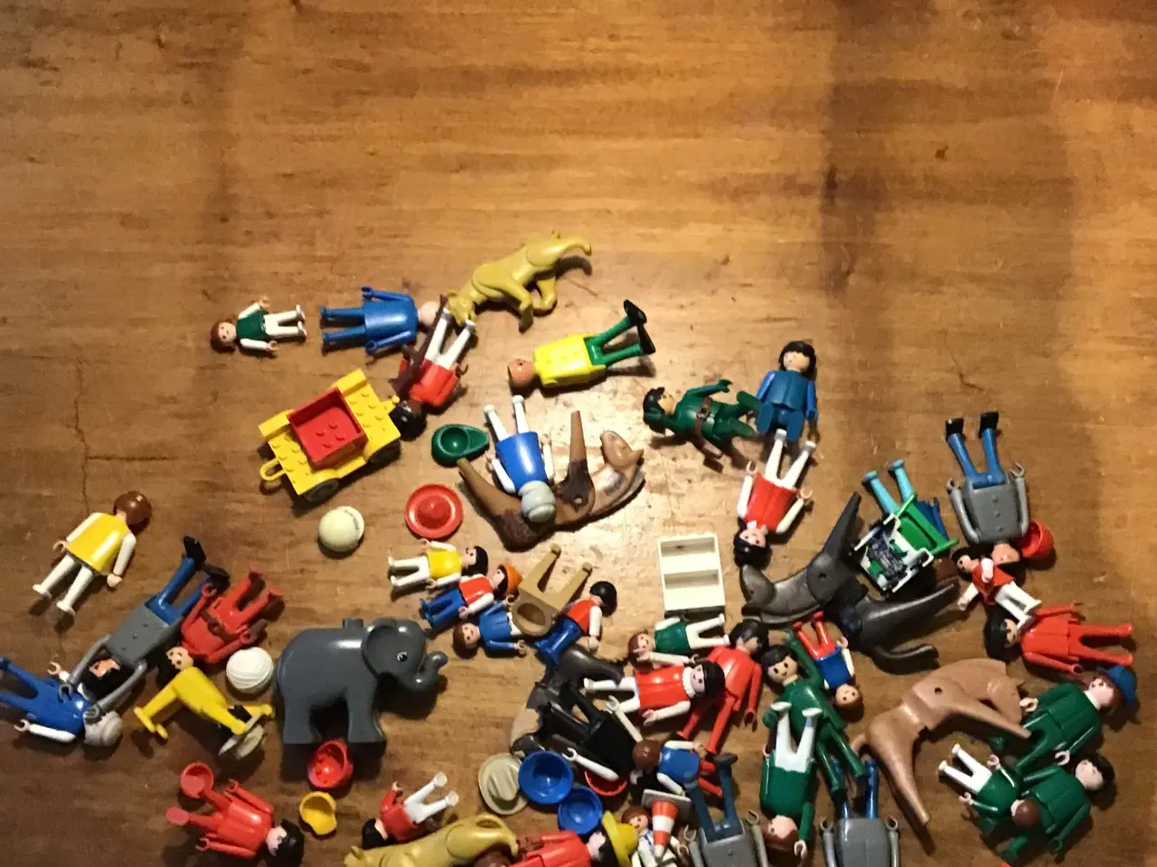 Billede 1 - Legomænd og dyr