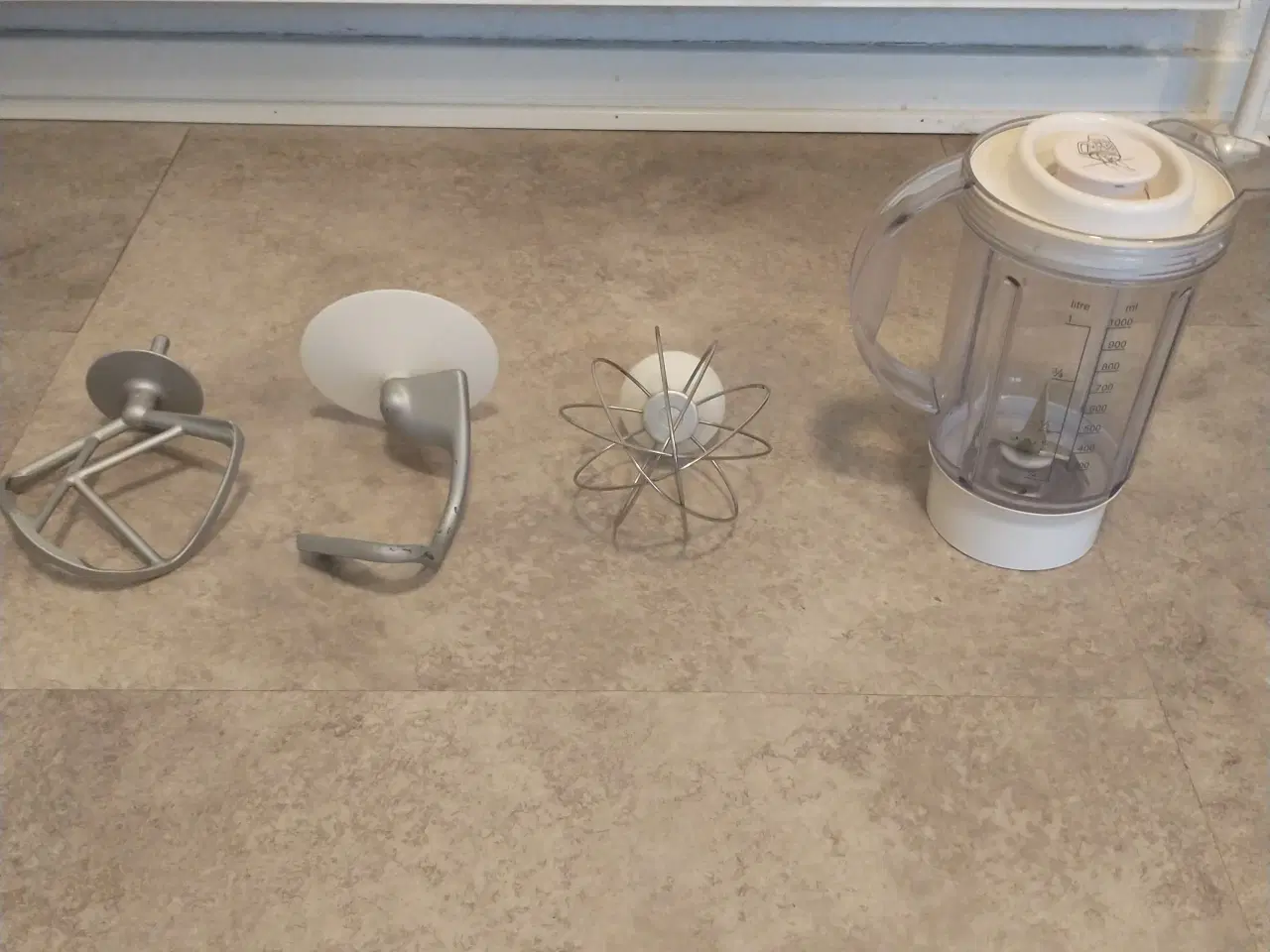 Billede 3 - Kenwood røremaskine med tilbehør og værktøjer