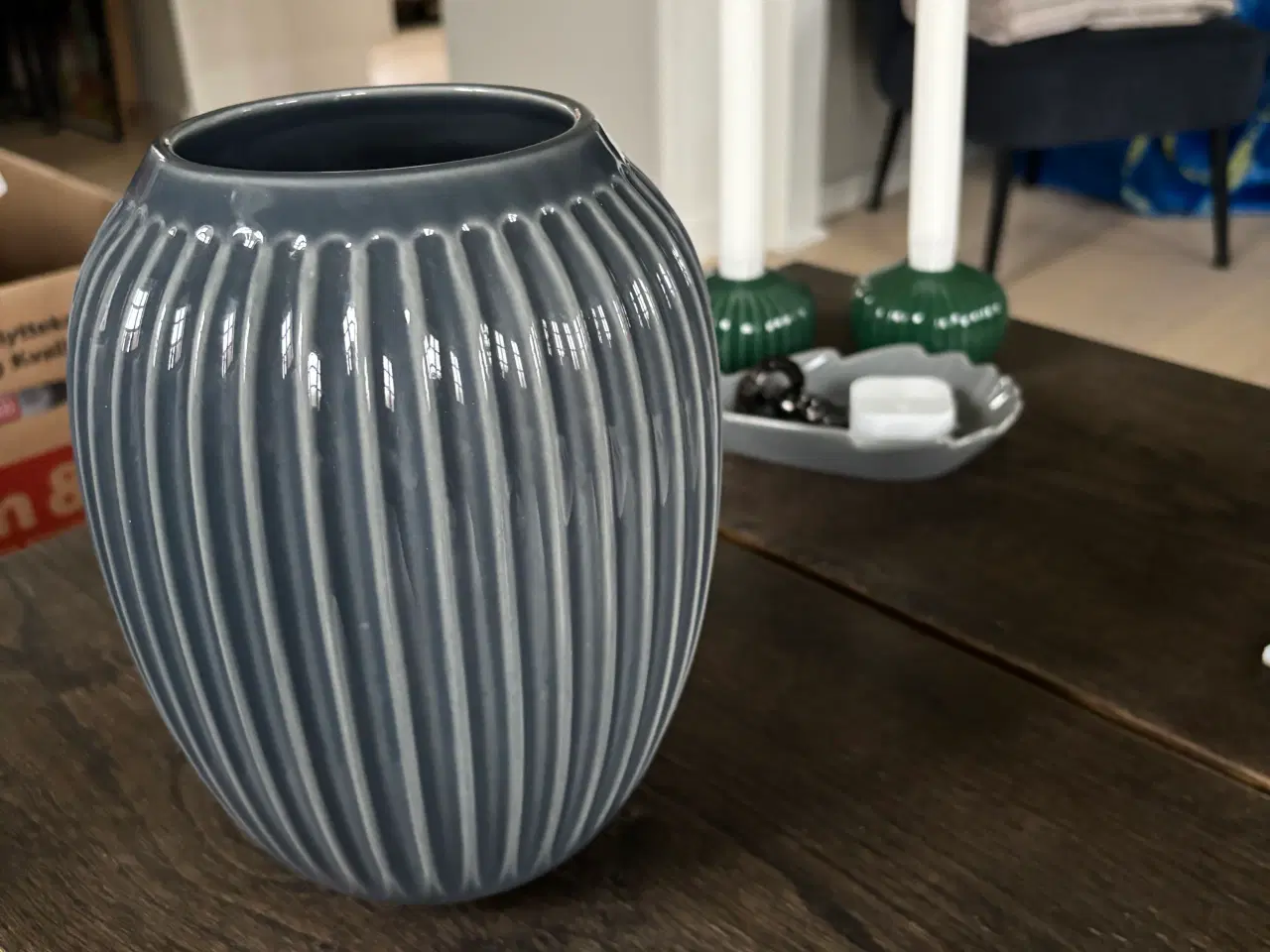 Billede 2 - Kähler Hammershøi vase i farven grå