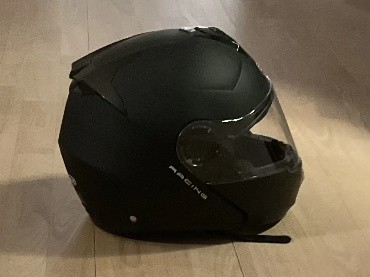 Billede 3 - Motorcykelhjelm med intercom og solskærm