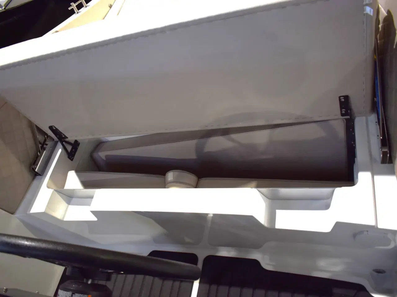 Billede 9 - Corsiva 605 New Age - 25 HK Yamaha og udstyr