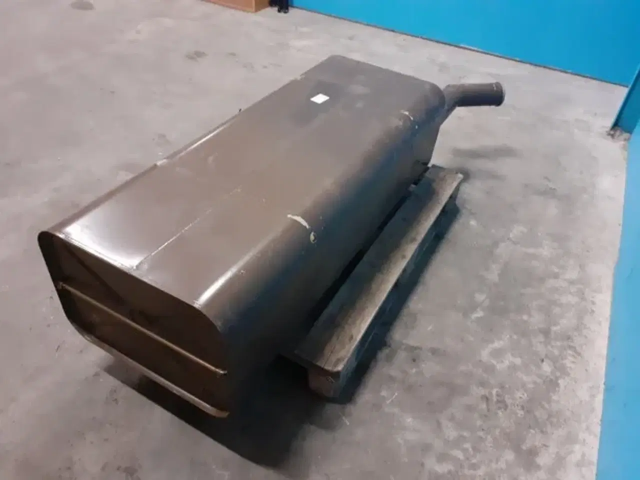 Billede 7 - Dronningborg D7000 Dieseltank 28751800