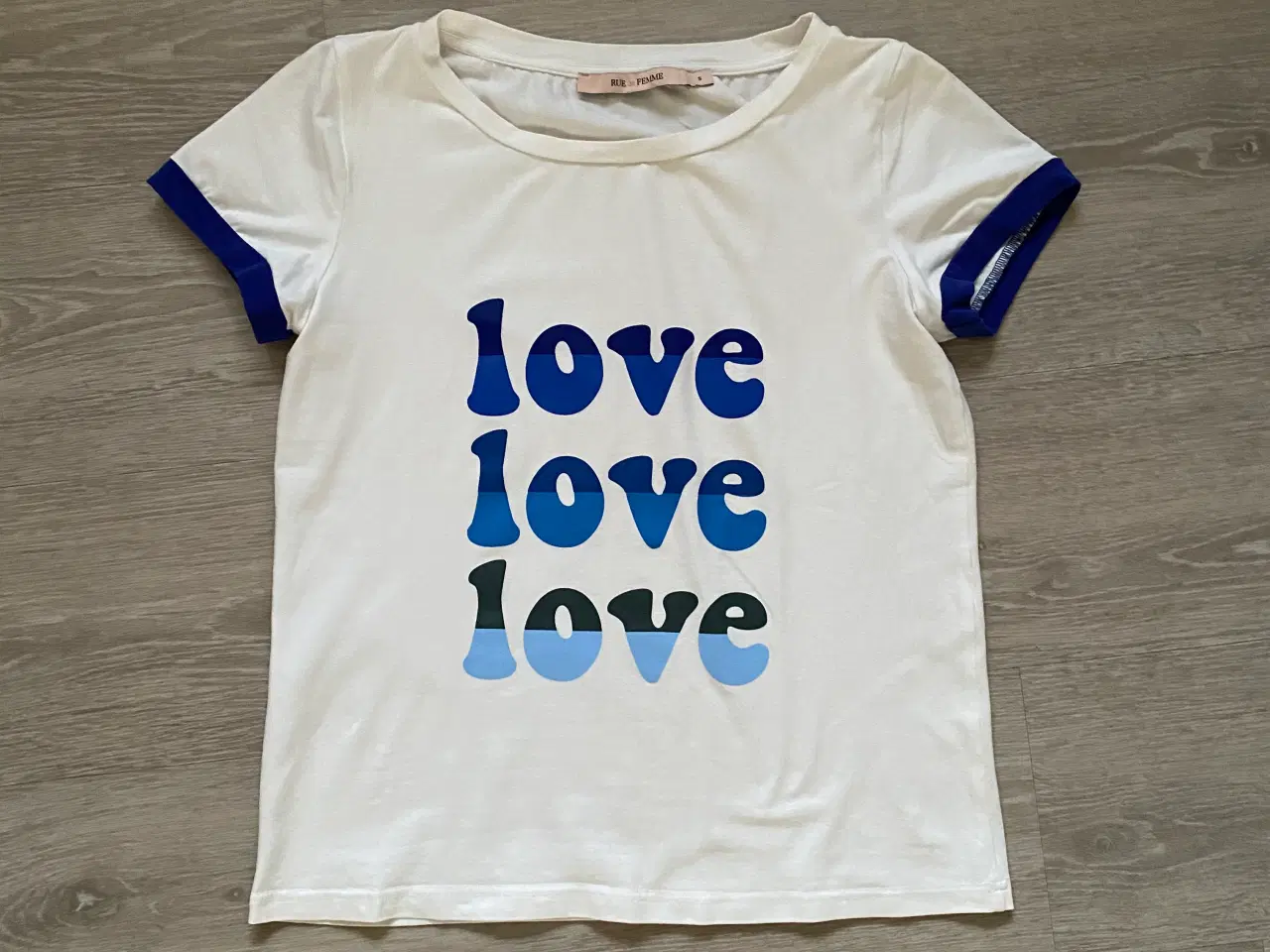 Billede 1 - Love love love t-shirt