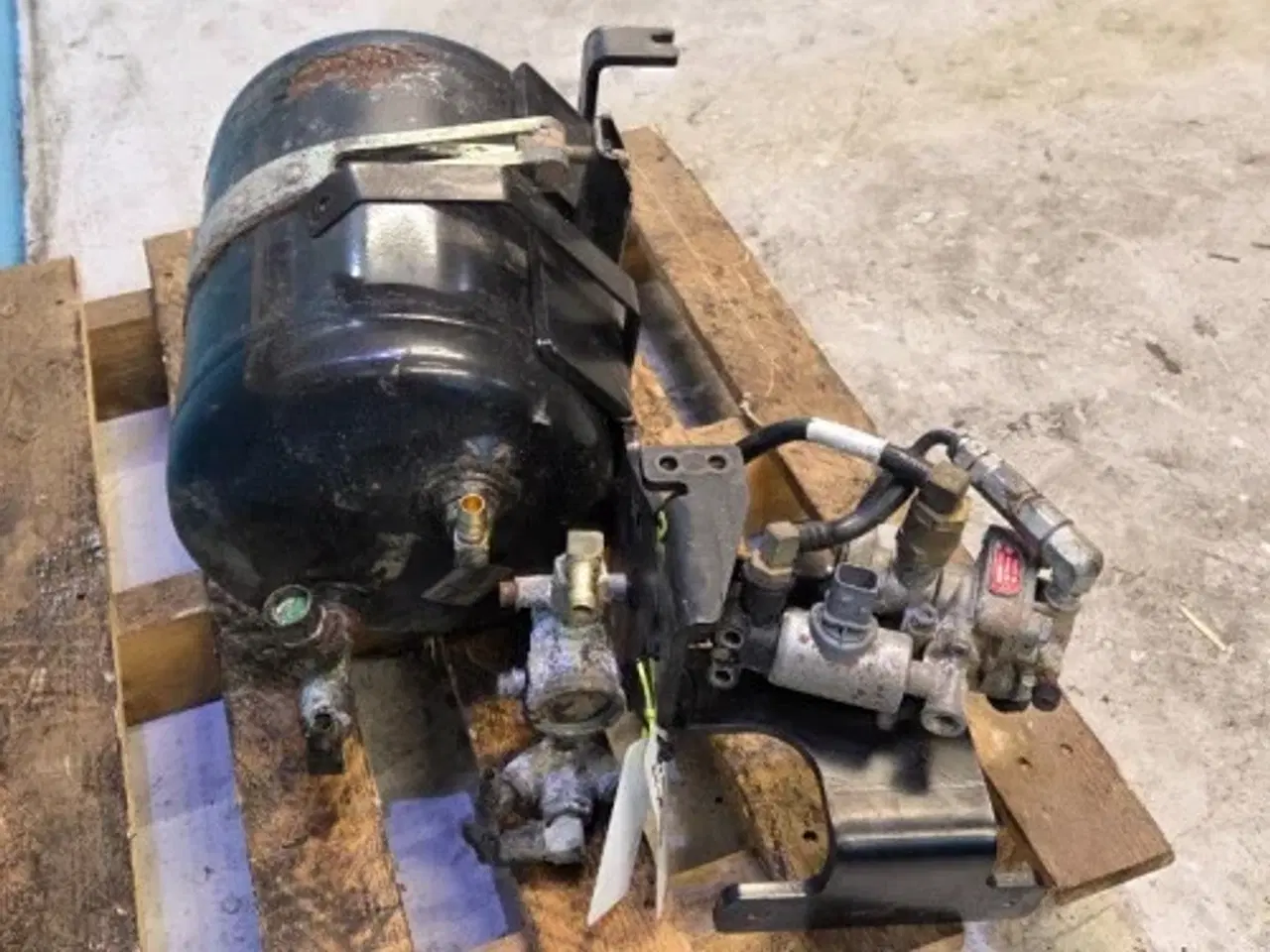 Billede 8 - New Holland T6.160  Luftbeholder  84170918