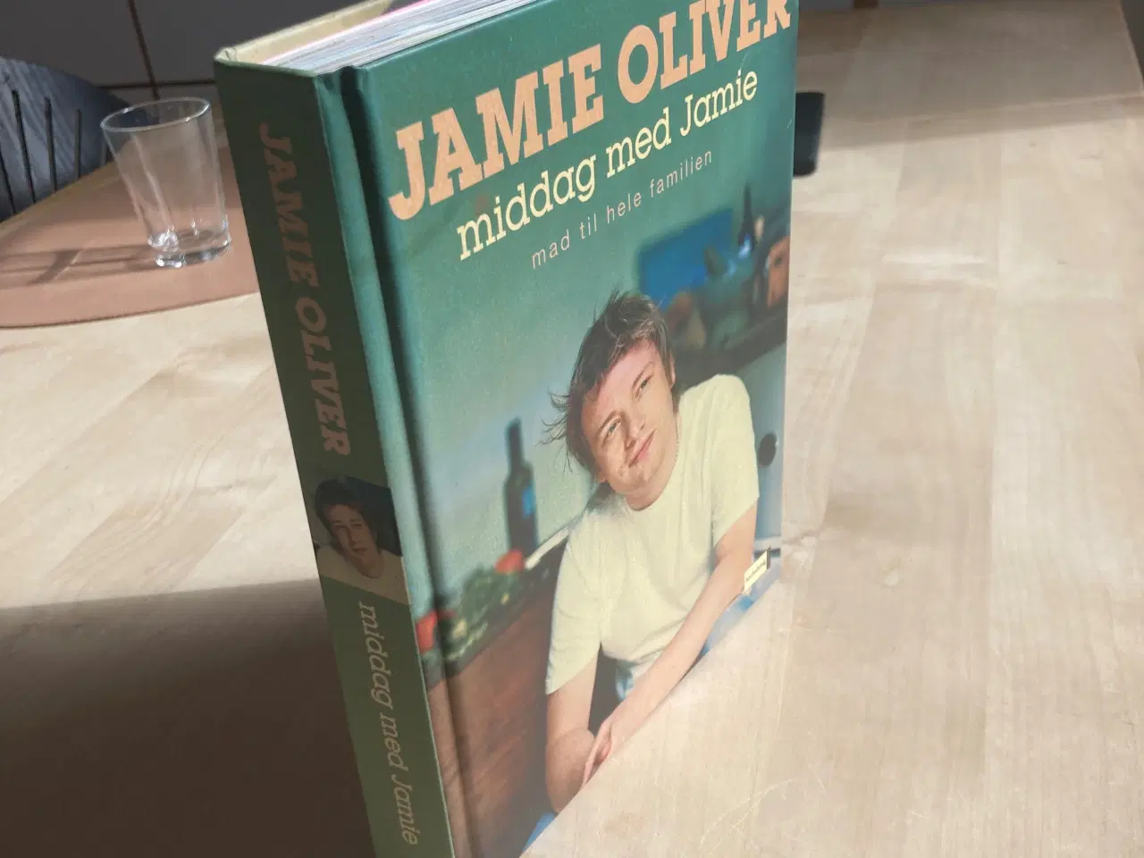 Billede 2 - Middag med Jamie - Mad til hele familien