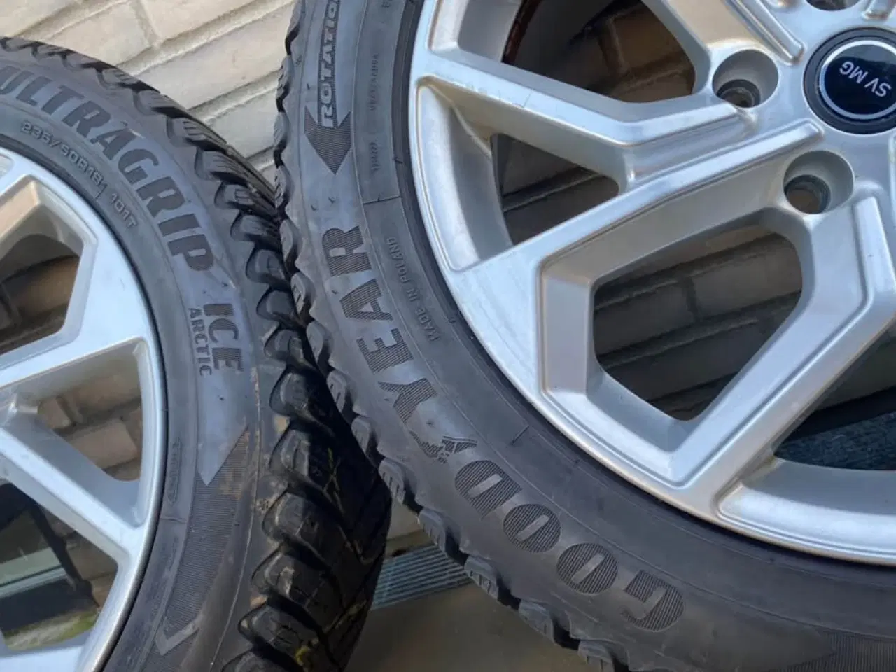 Billede 5 - 18” Goodyear vinterdæk på fælge - fremstår næsten 