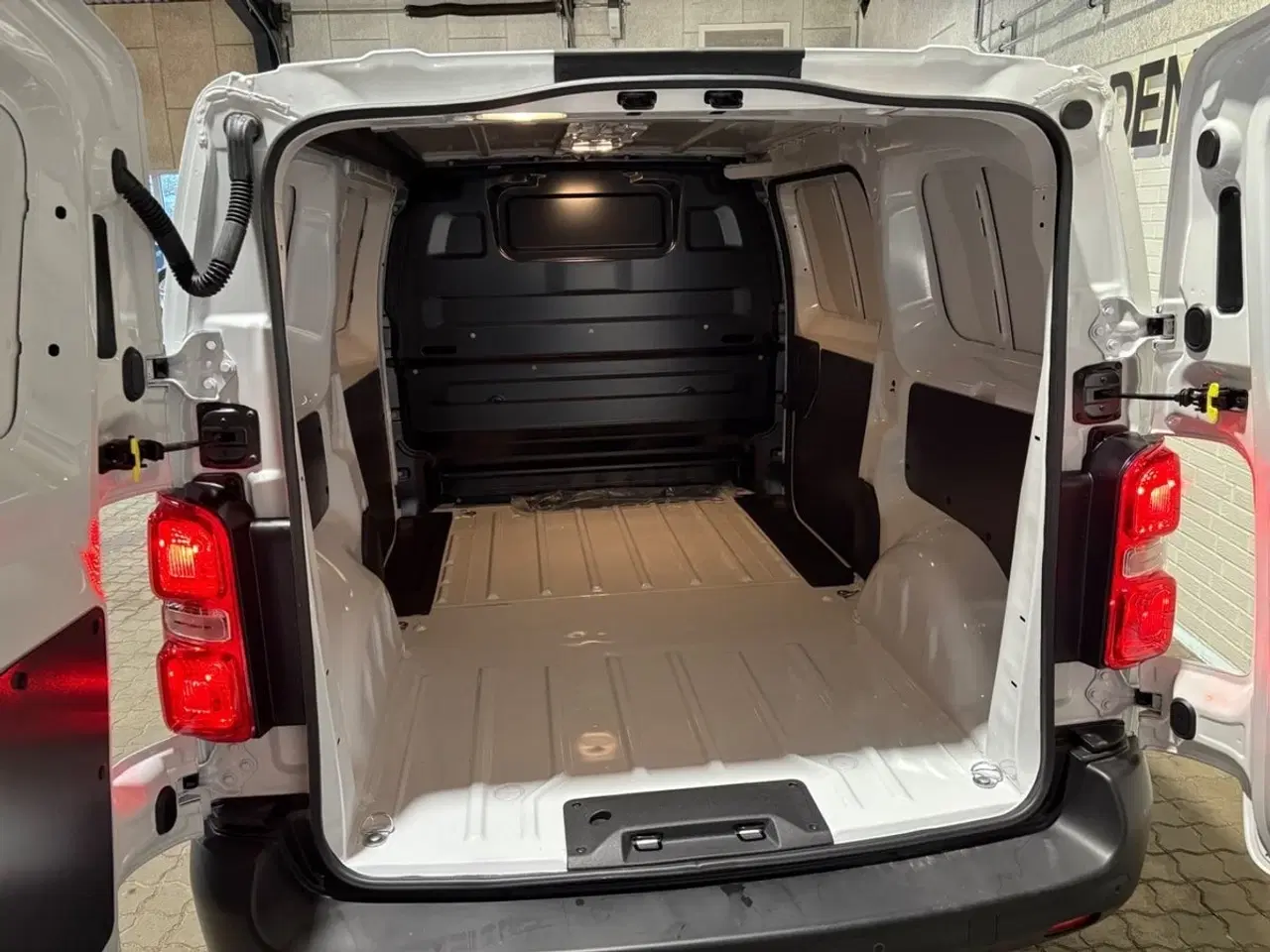 Billede 4 - Citroën ë-Jumpy 75 L2 BaseLine