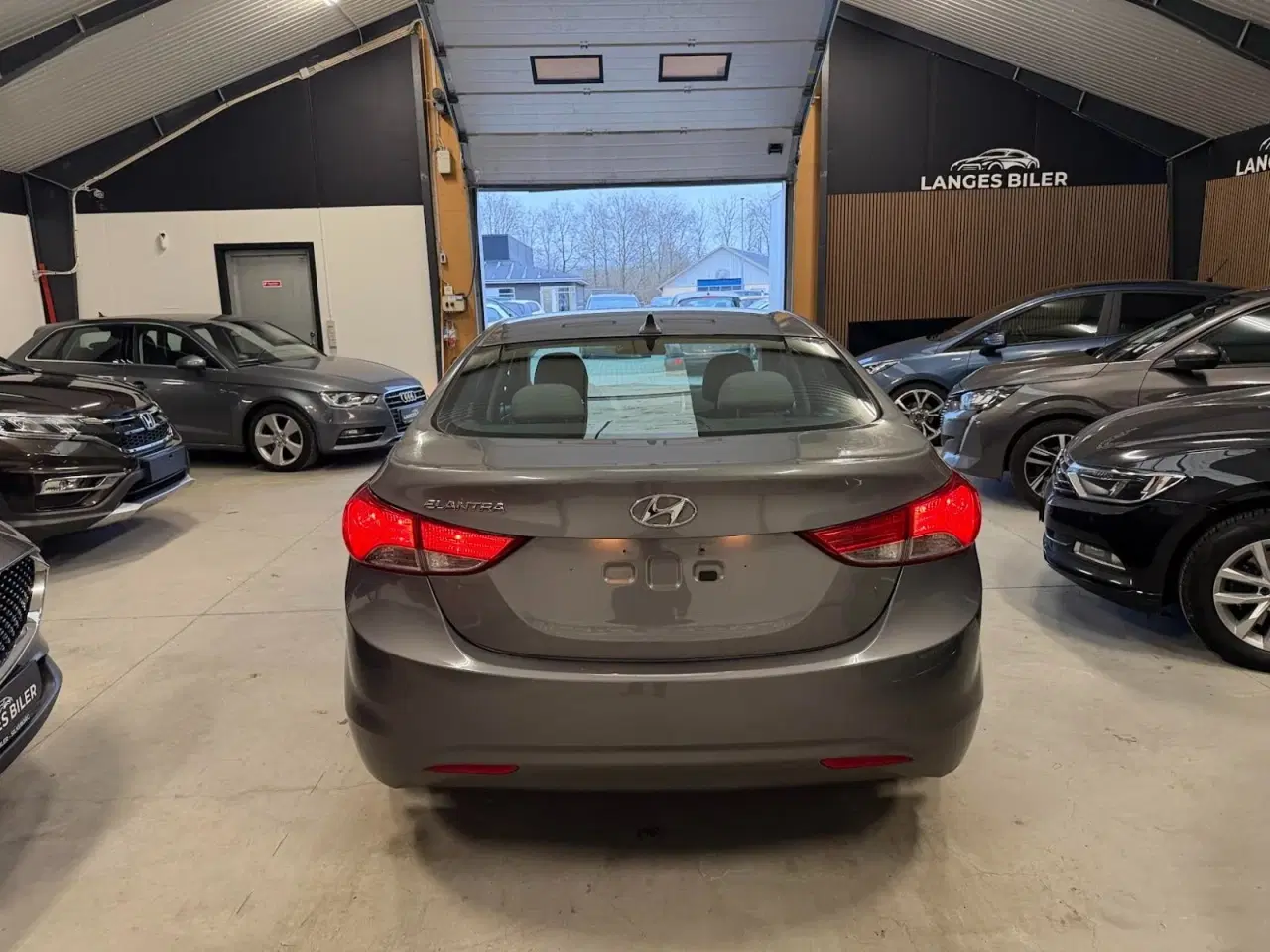 Billede 4 - Hyundai Elantra 1,8 aut.