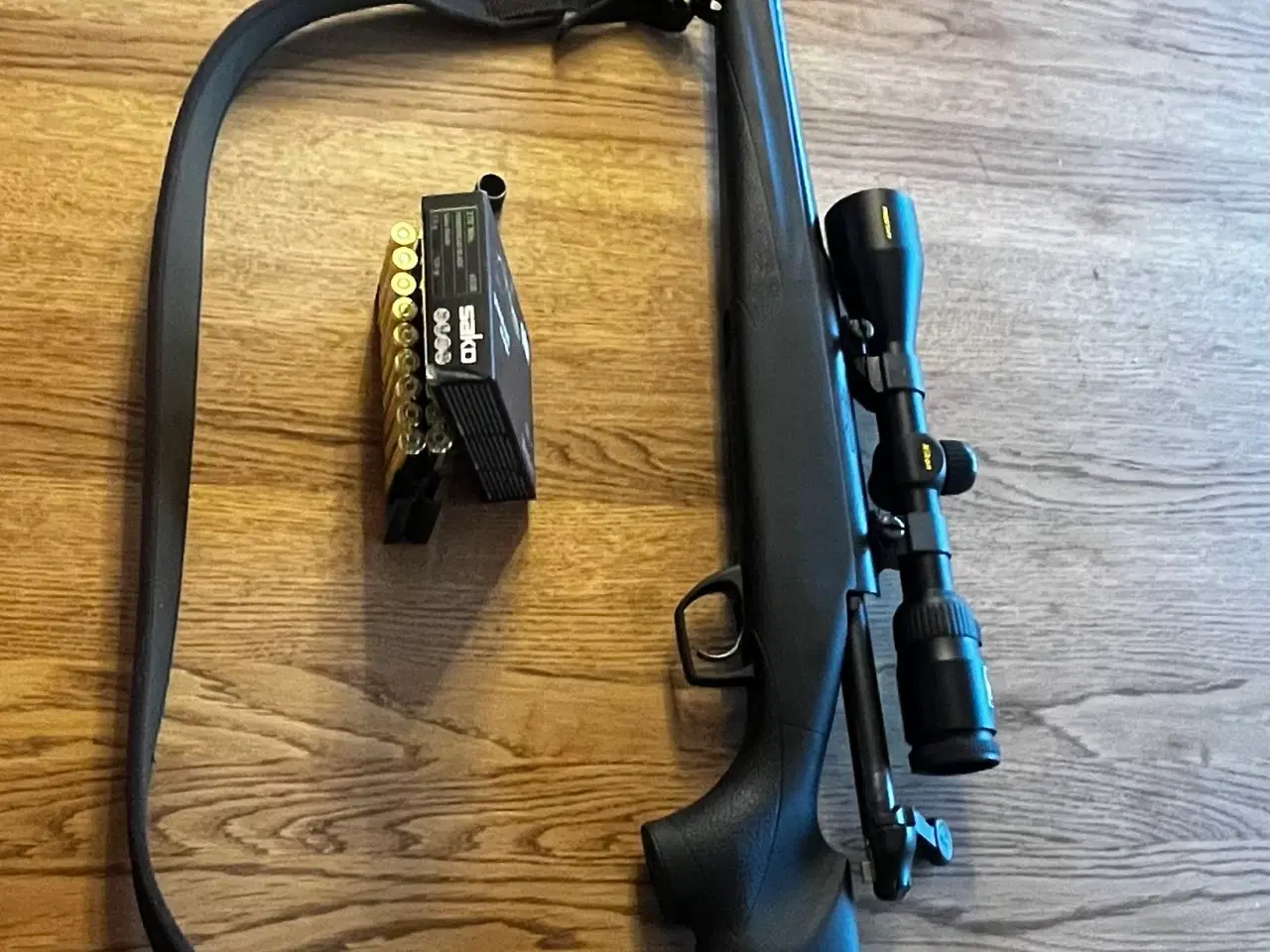 Billede 7 - Remington .270 Win med kikkert, dæmper & kuffert