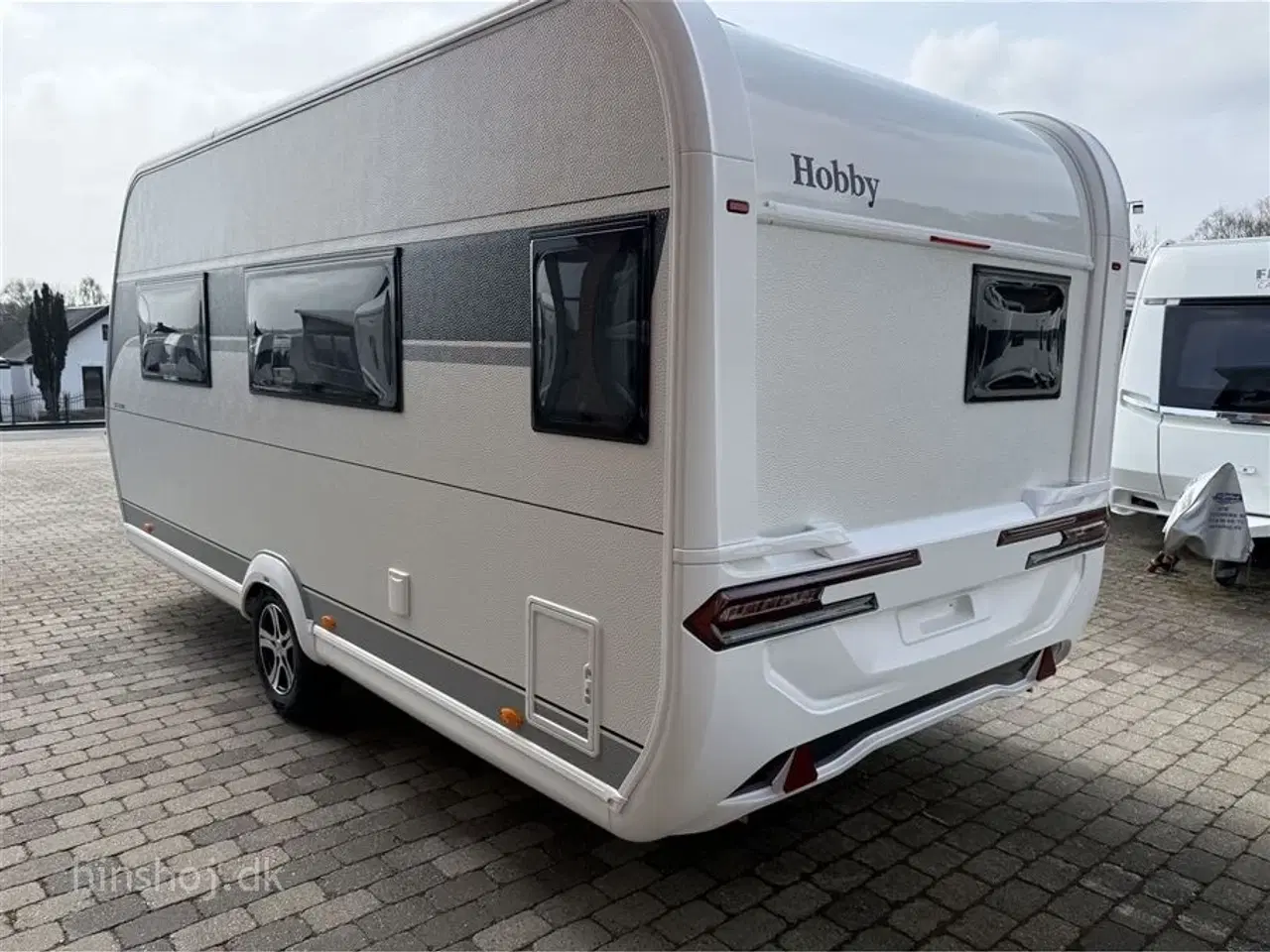 Billede 13 - 2026 - Hobby De Luxe 460 SFf   2026 Hobby De Luxe 460 SFf DK Line Se den hos Hinshøj Caravan A/S