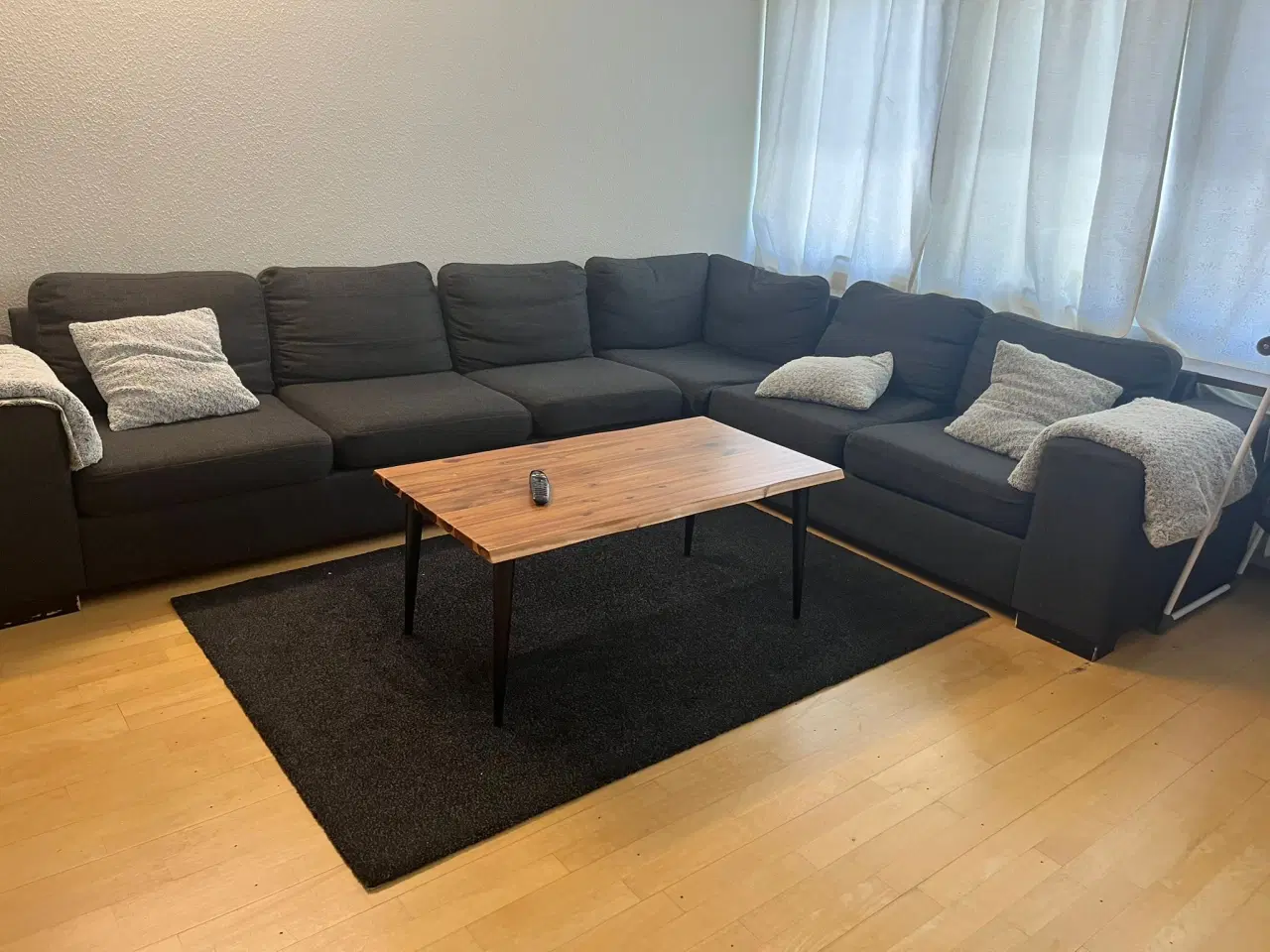 Billede 7 - Senge/spisebord/stuebord/sofa/tv bord