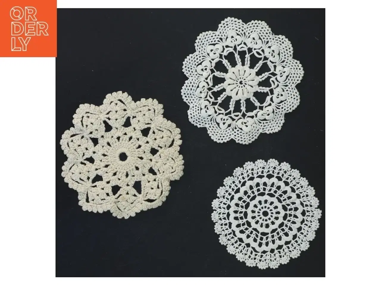 Billede 1 - 3 hæklede doilies (str. Ø 13 cm)
