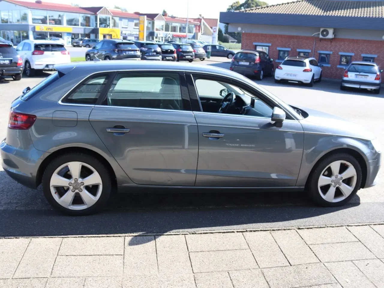 Billede 2 - Audi A3 1,6 TDi 110 Attraction Sportback