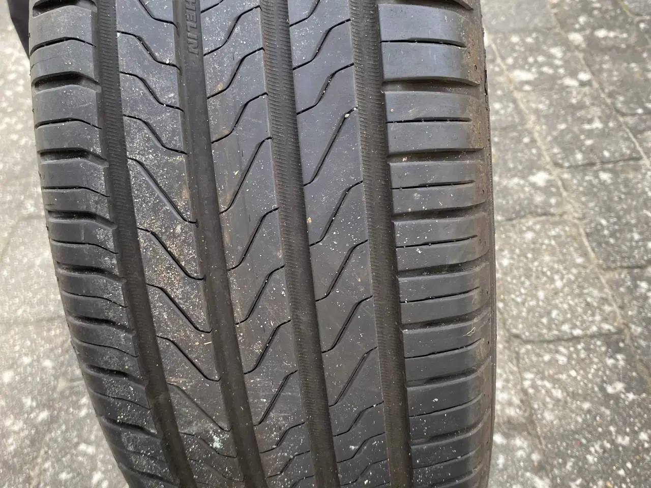 Billede 2 - 16” sommerdæk - Skoda alufælge & Michelin dæk