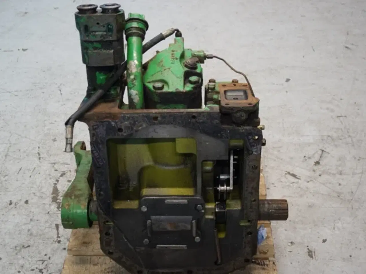 Billede 8 - John Deere 4240 Liftdæksel AR69959