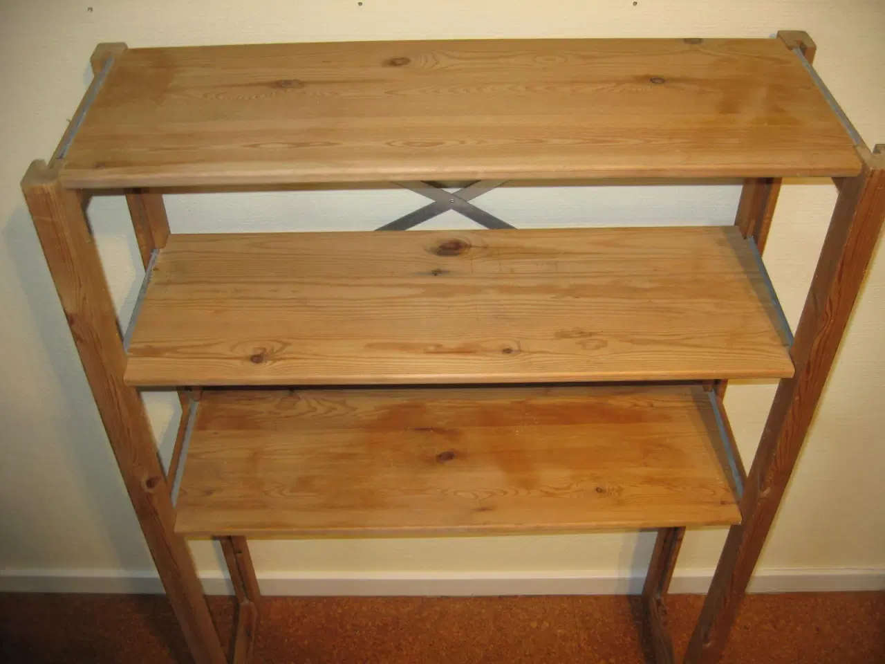 Billede 2 - ABC StigeReol 30cm dyb med 3 hylder
