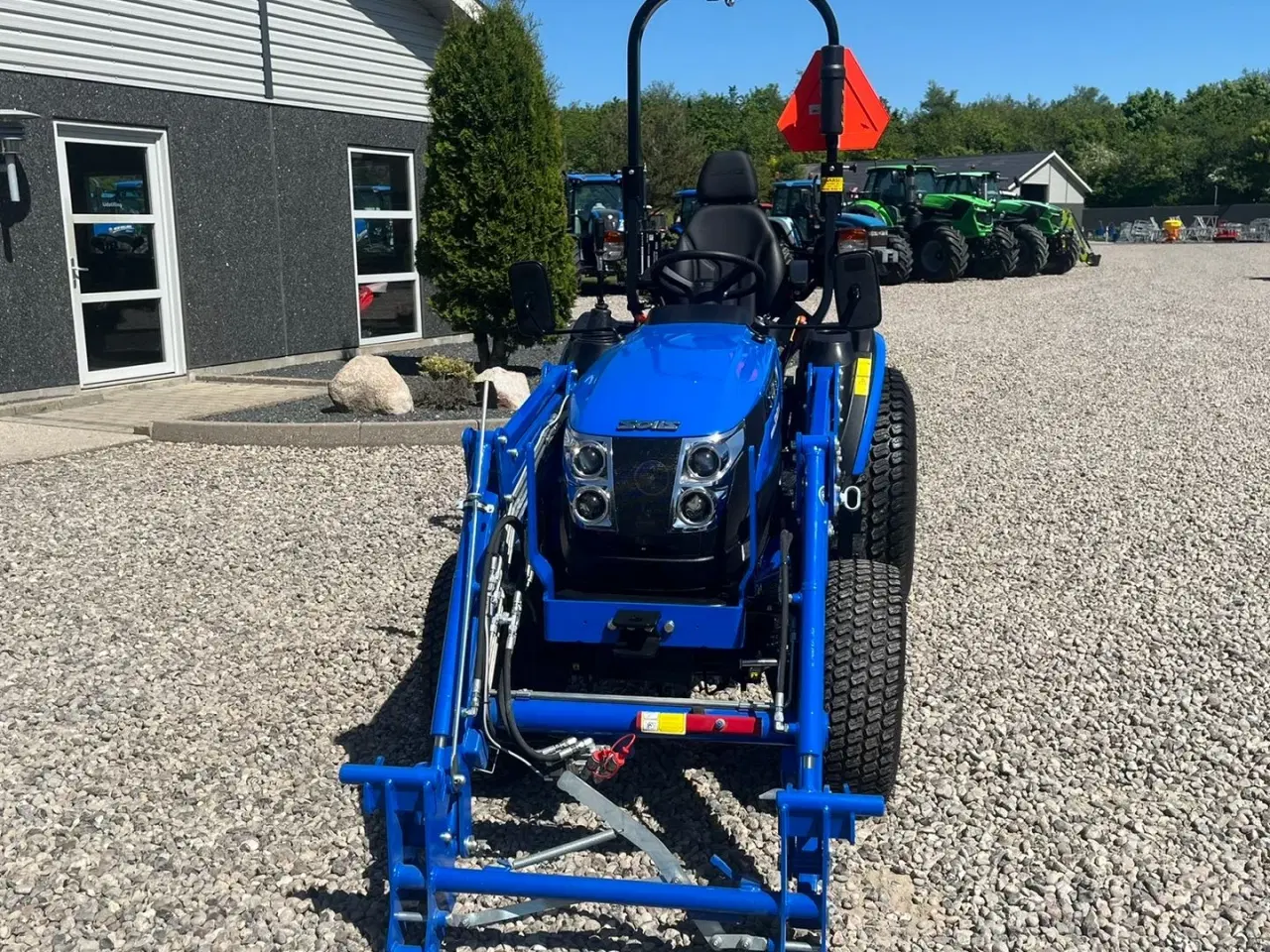 Billede 13 - Solis H26 HST Turfdæk og Frontlæsser