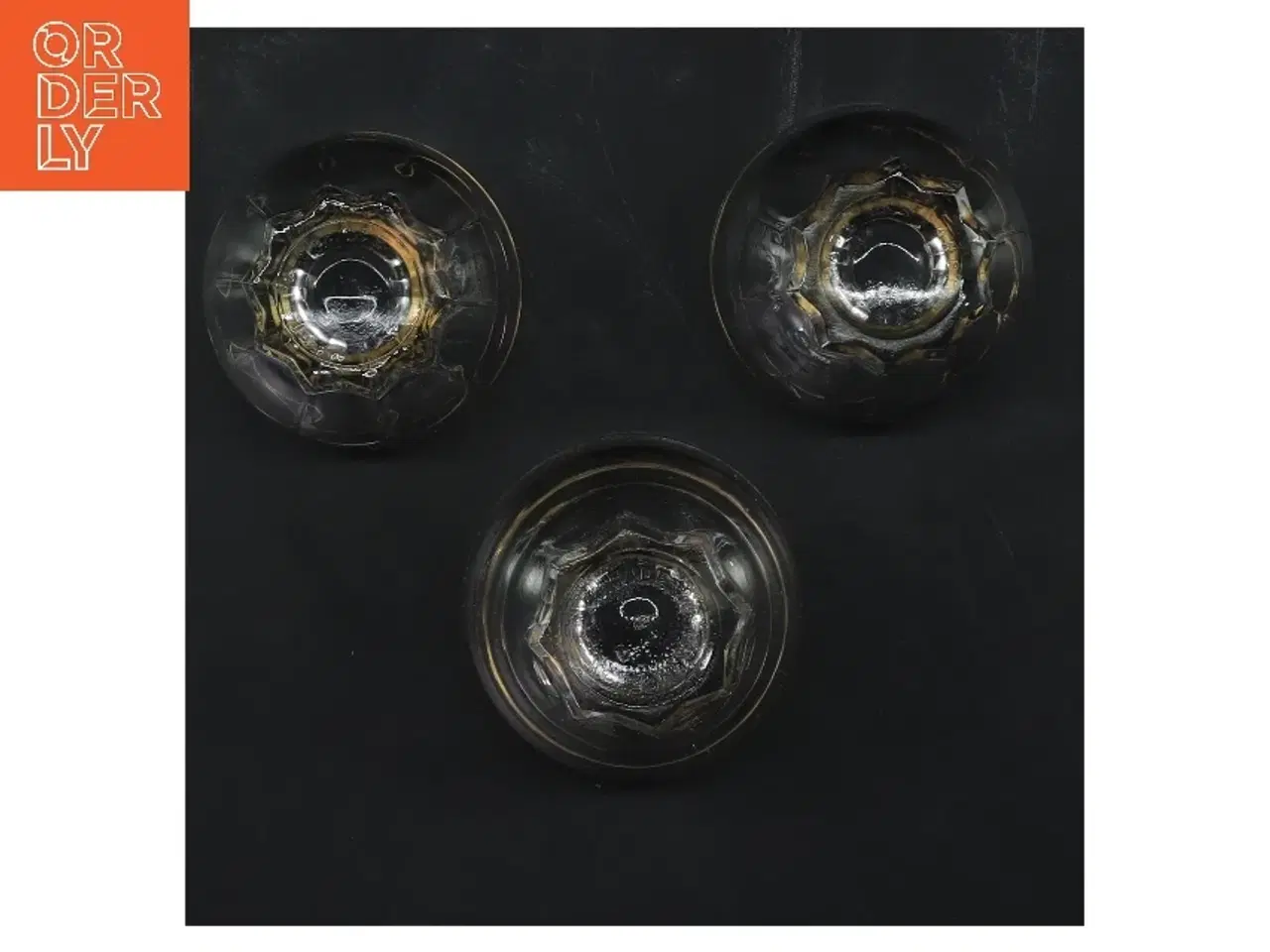 Billede 3 - Tre glas med guldkant (str. 3 stk Ø 6,5 cm længde 6 cm)