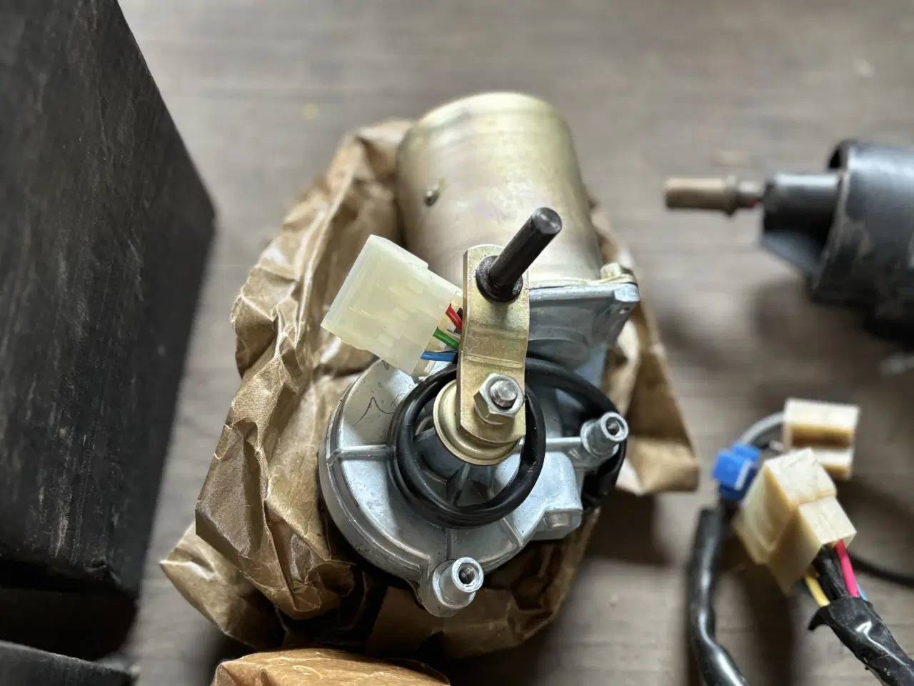 Billede 4 - LADA bil reservedele