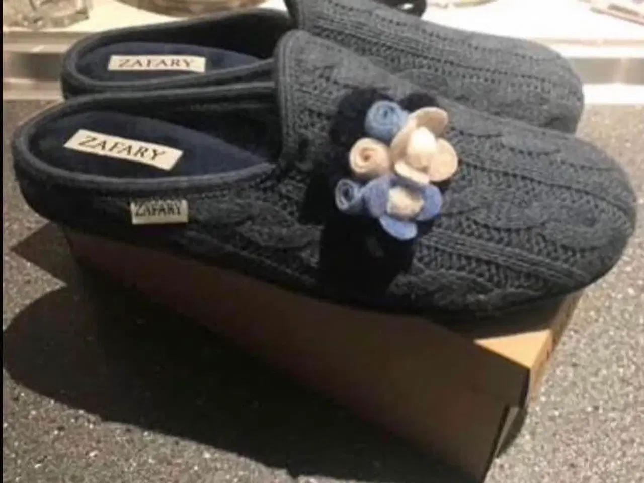 Billede 2 - NYE! søde hjemmesko str. 41