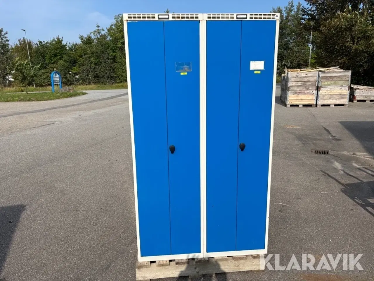 Billede 8 - Omklædningskabe Blika 4 styk