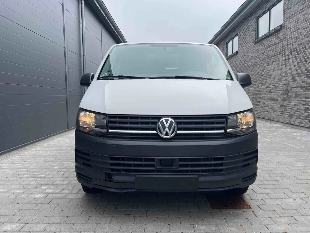 Billede 2 - VW Transporter 2,0 TDi 150 Kassevogn DSG kort