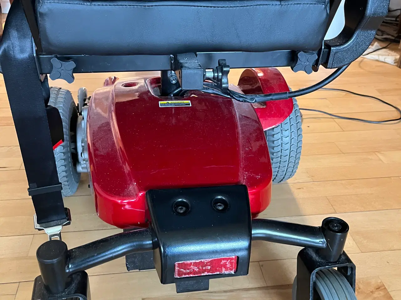 Billede 4 - Luksus el-kørestol Lindebjerg ES 400