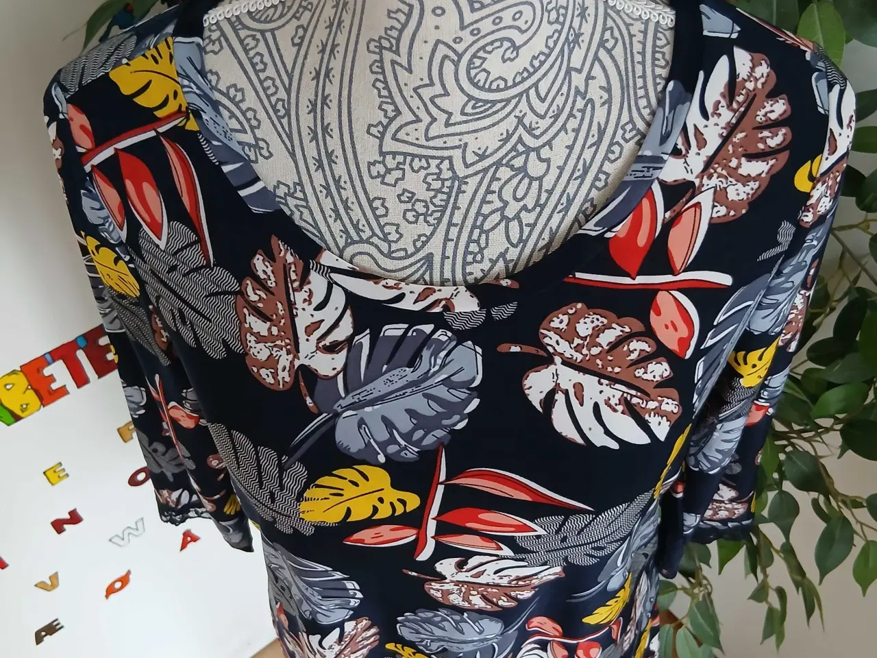 Billede 2 - Bluse. Any Way. Large/40