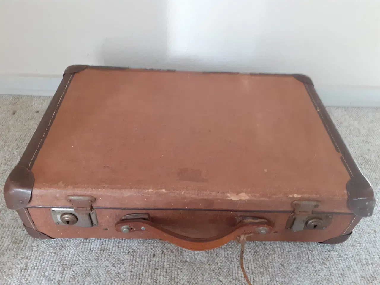 Billede 3 - Gl kuffert.