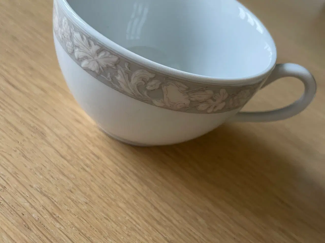 Billede 3 - Pillivuyt solene kaffestel til 12 personer