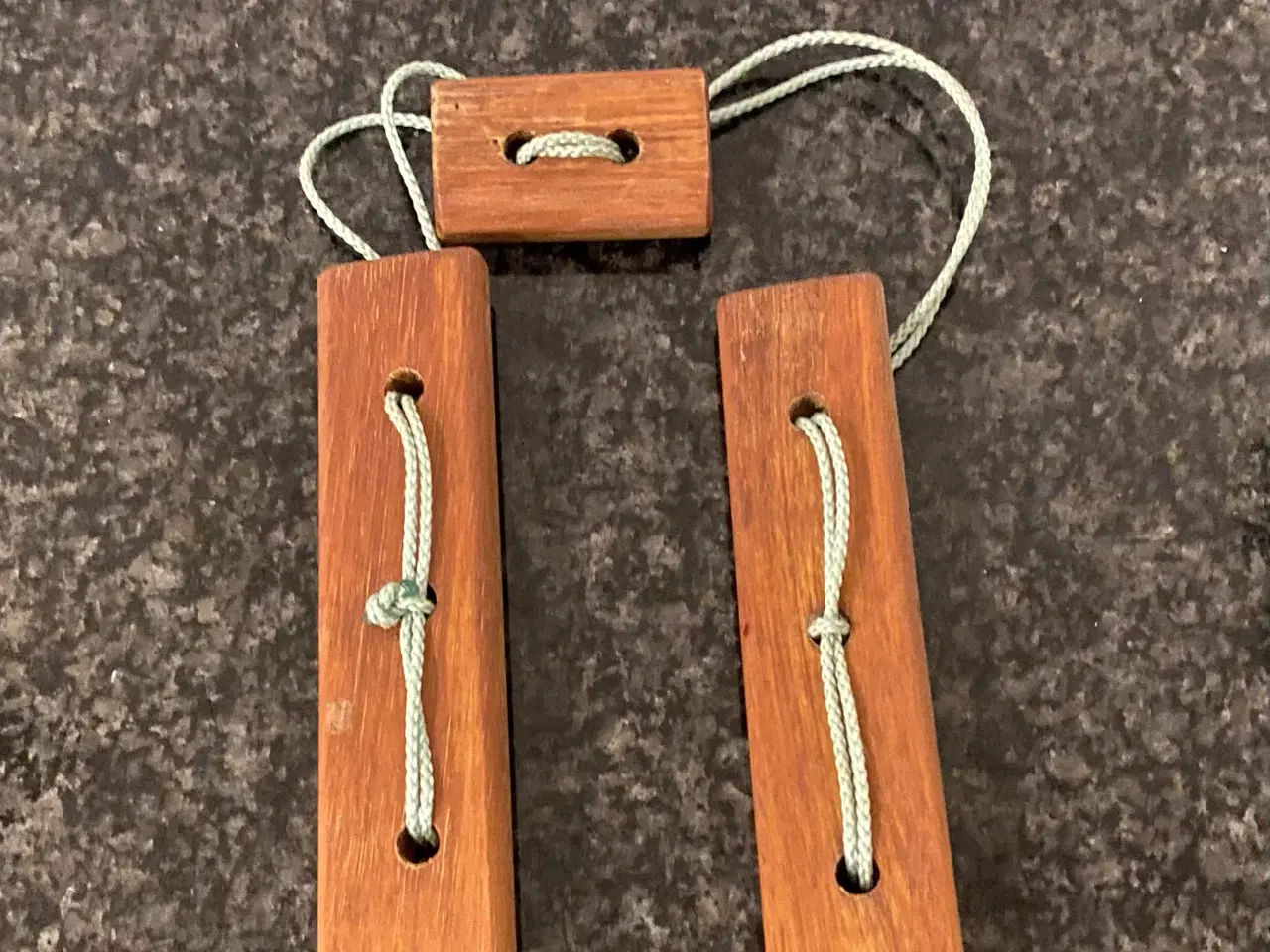 Billede 1 - Klassisk træpuslespil “befri ringen”