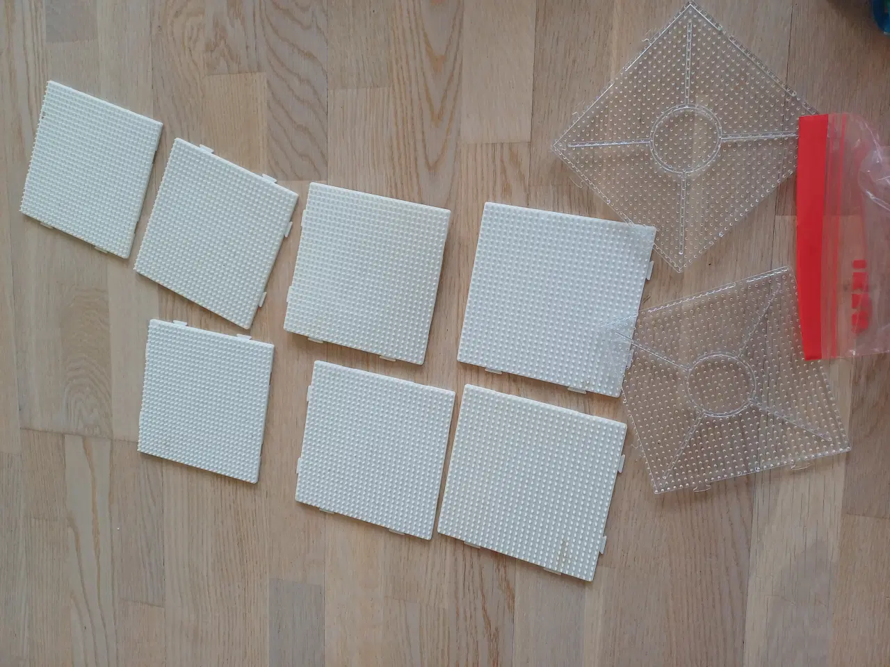 Billede 2 - 3.5 kg Hama perler og plader