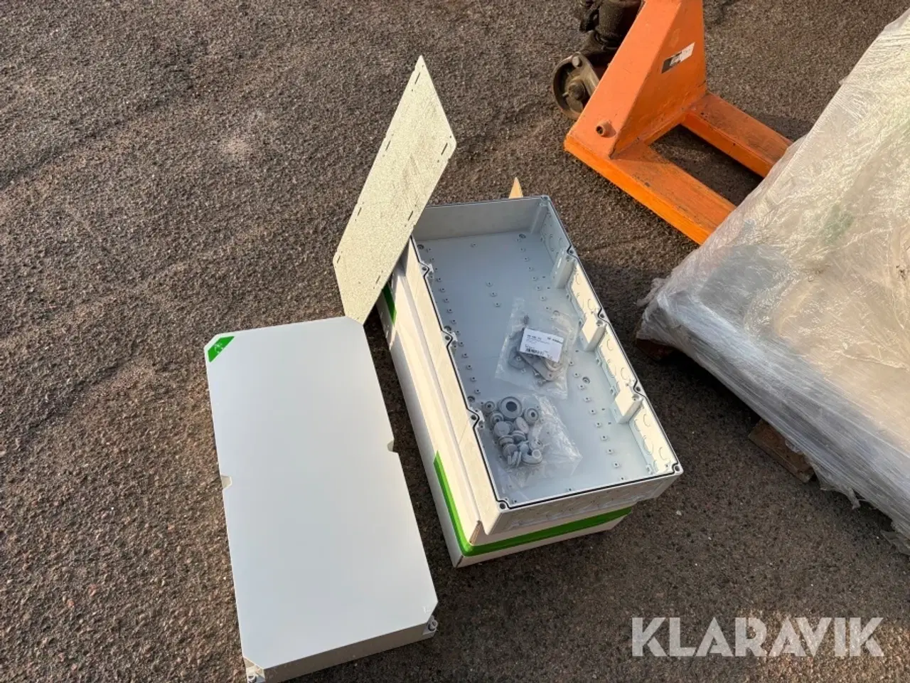 Billede 1 - Monteringskasser ELS Spelsberg Ali 4-GH med beslag og bagbeklædning 25 styk