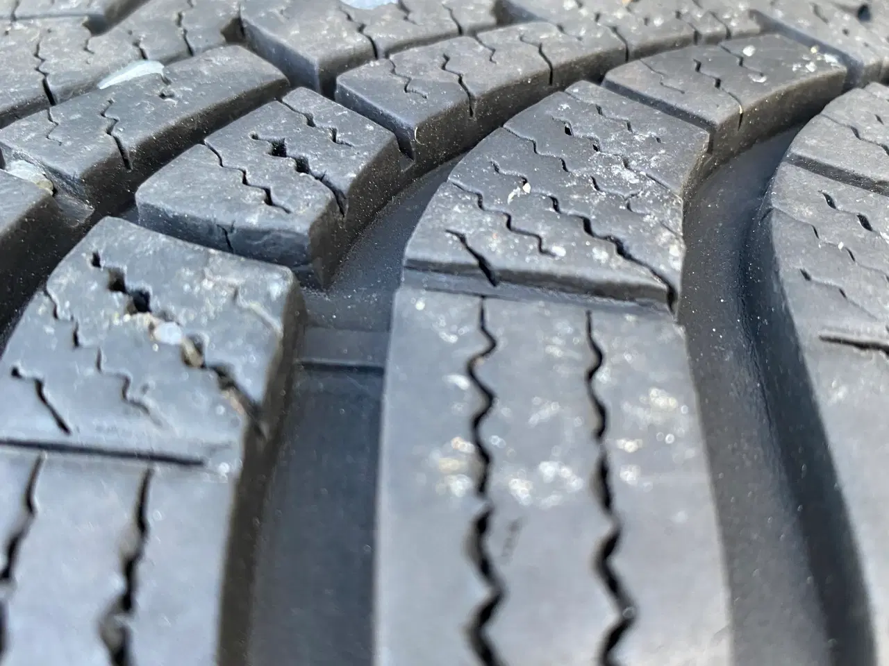 Billede 2 - Vinterdæk på ALU-fælge