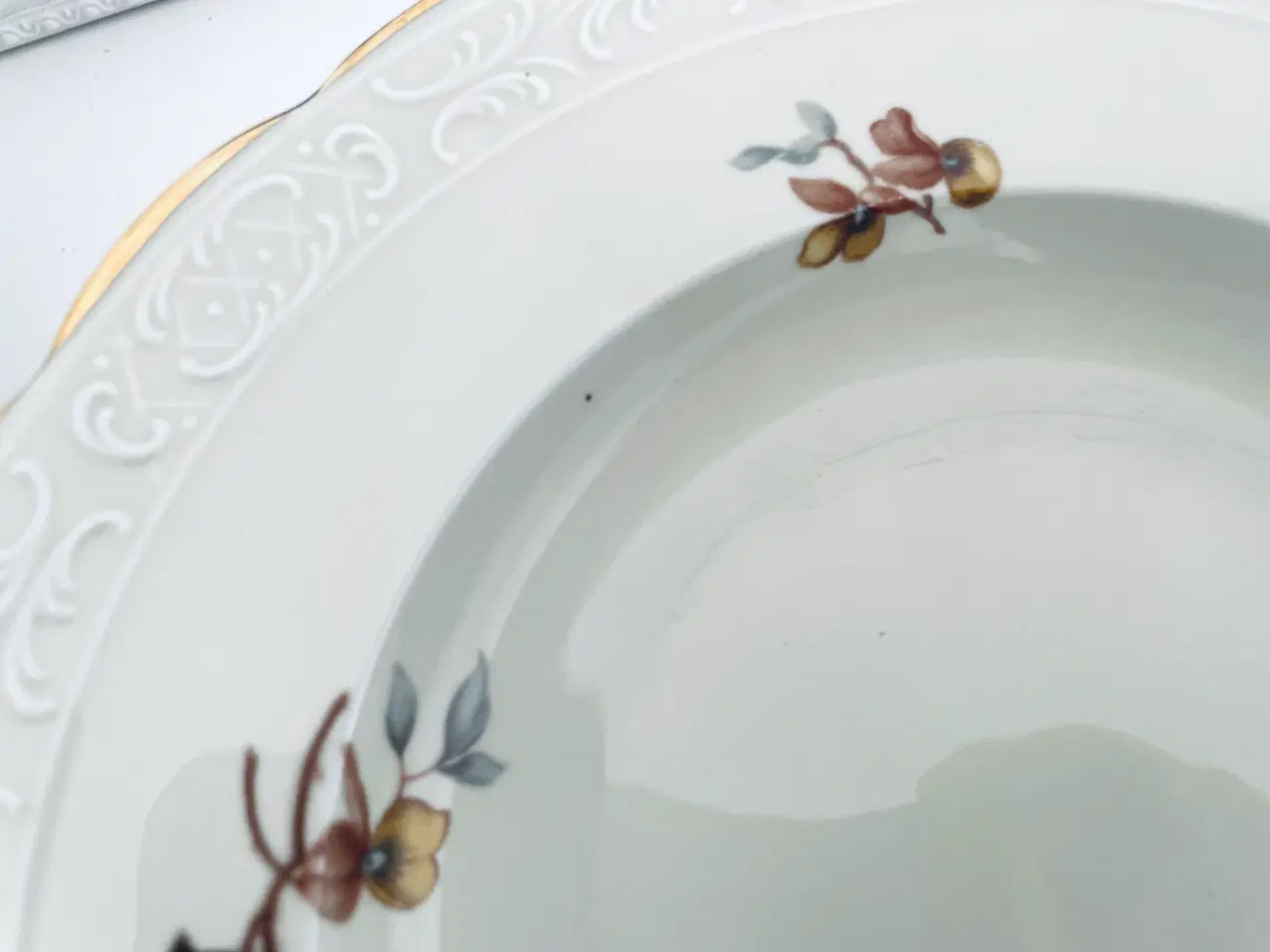 Billede 4 - Vintage dybe tallerkner 6 stk med patina 